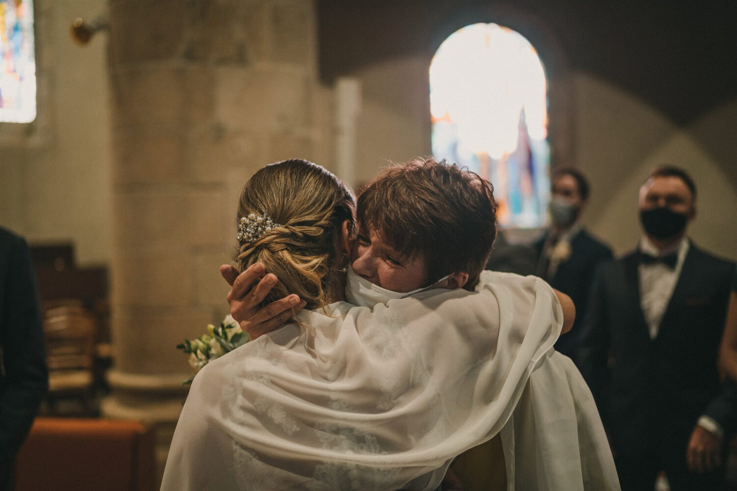 Photo-du-mariage-d_Hélène-et-Prem-à-la-mairie-et-l_église-de-Briec-et-au-Manoir-de-Kerhuel-à-Plounéour-Lanvern-561-www.antoineborzeix.fr_