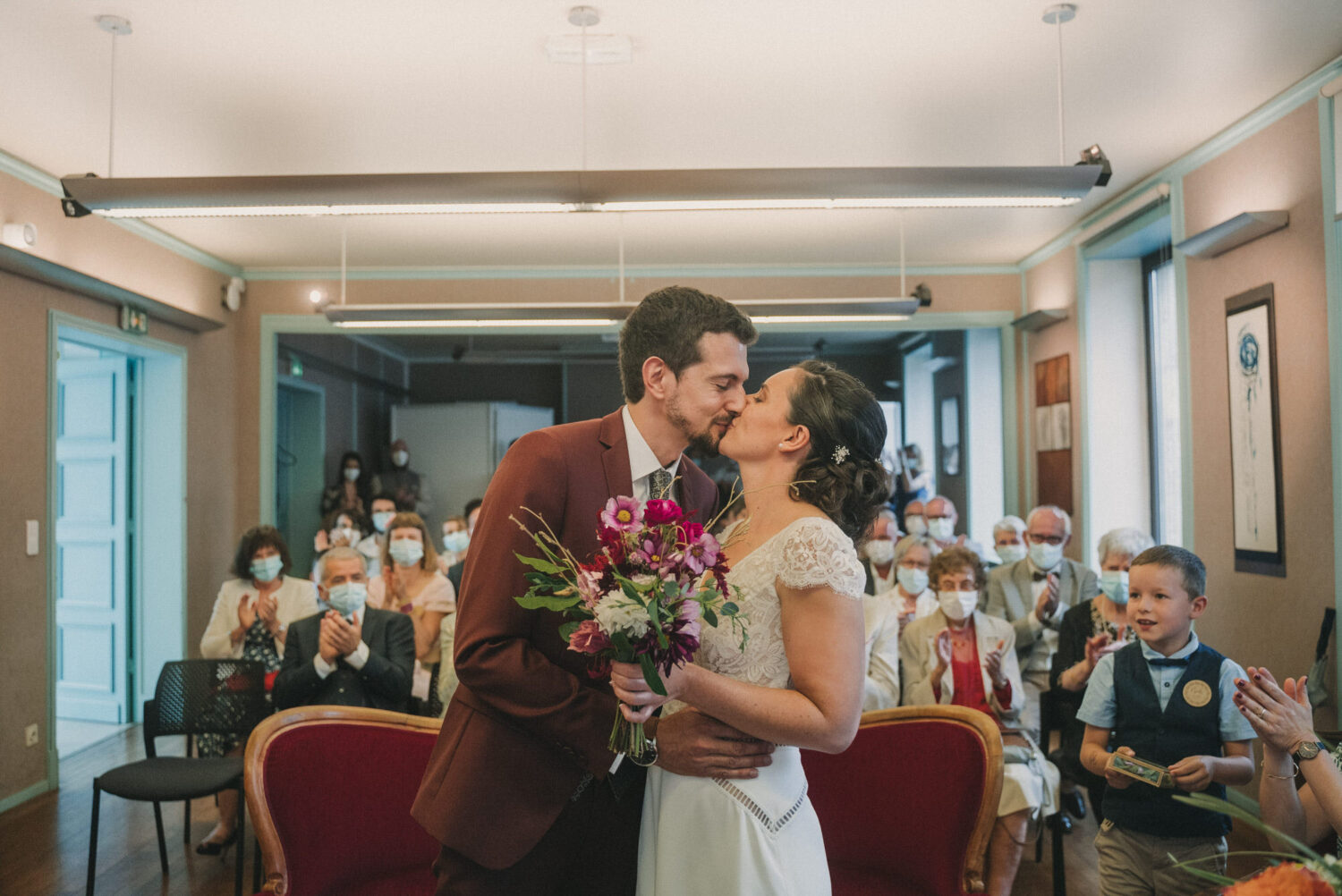 2021.07.24-Photo-de-mariage-d_Emeline-Gabriel-a-La-Ferme-Roudouic-a-Concarneau-par-Antoine-Borzeix-267