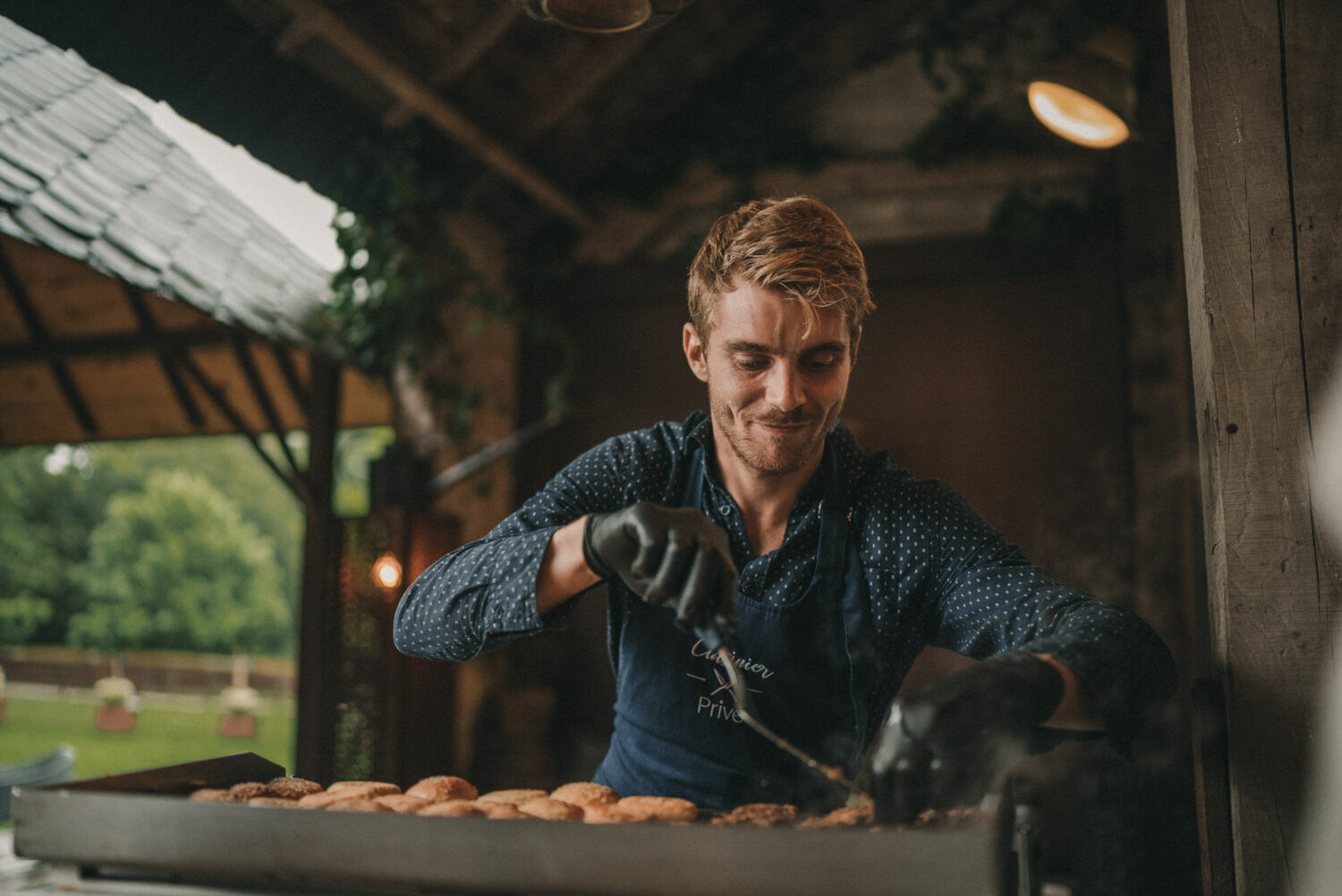 2021.07.24-Photo-de-mariage-d_Emeline-Gabriel-a-La-Ferme-Roudouic-a-Concarneau-par-Antoine-Borzeix-588