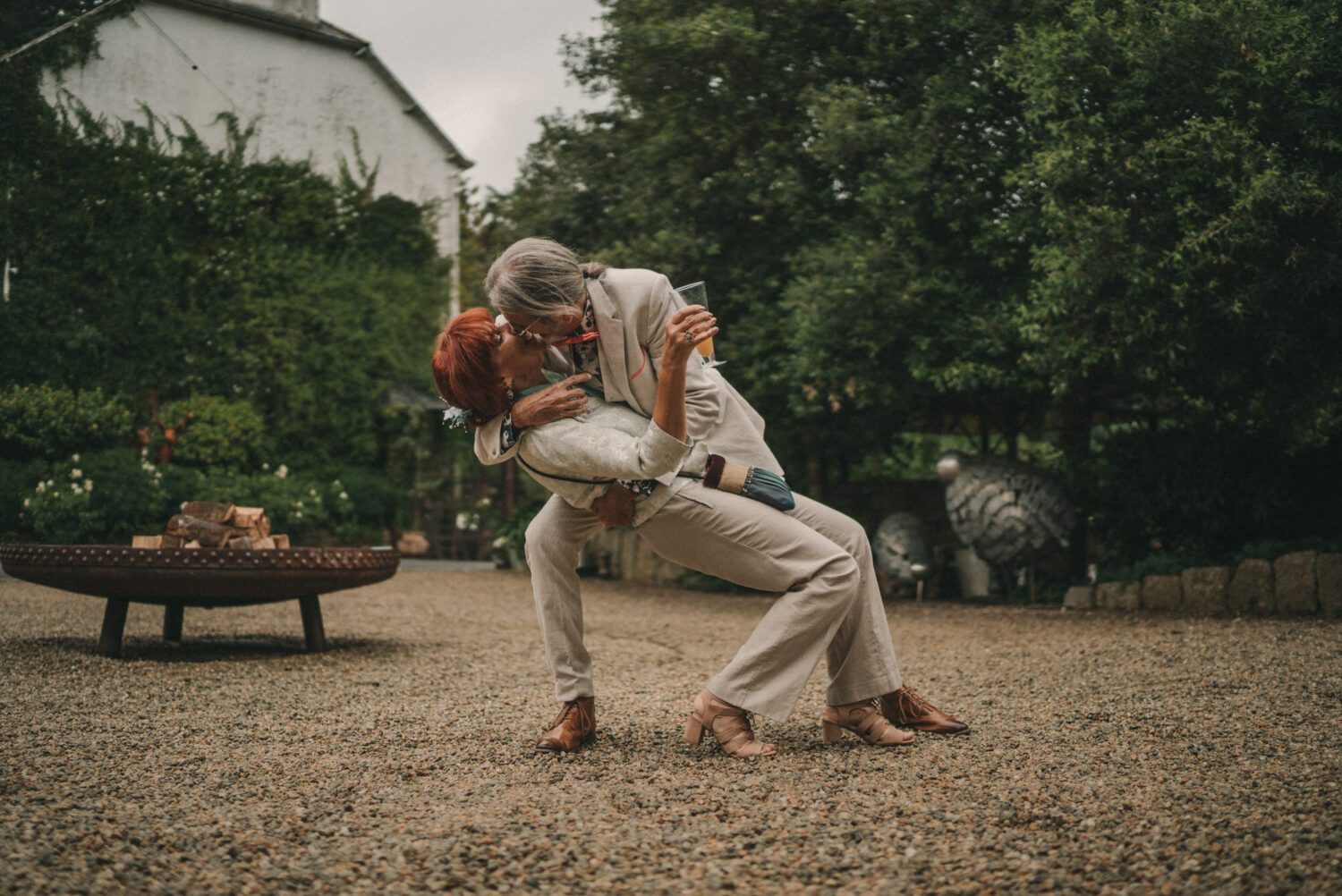 2021.07.24-Photo-de-mariage-d_Emeline-Gabriel-a-La-Ferme-Roudouic-a-Concarneau-par-Antoine-Borzeix-609