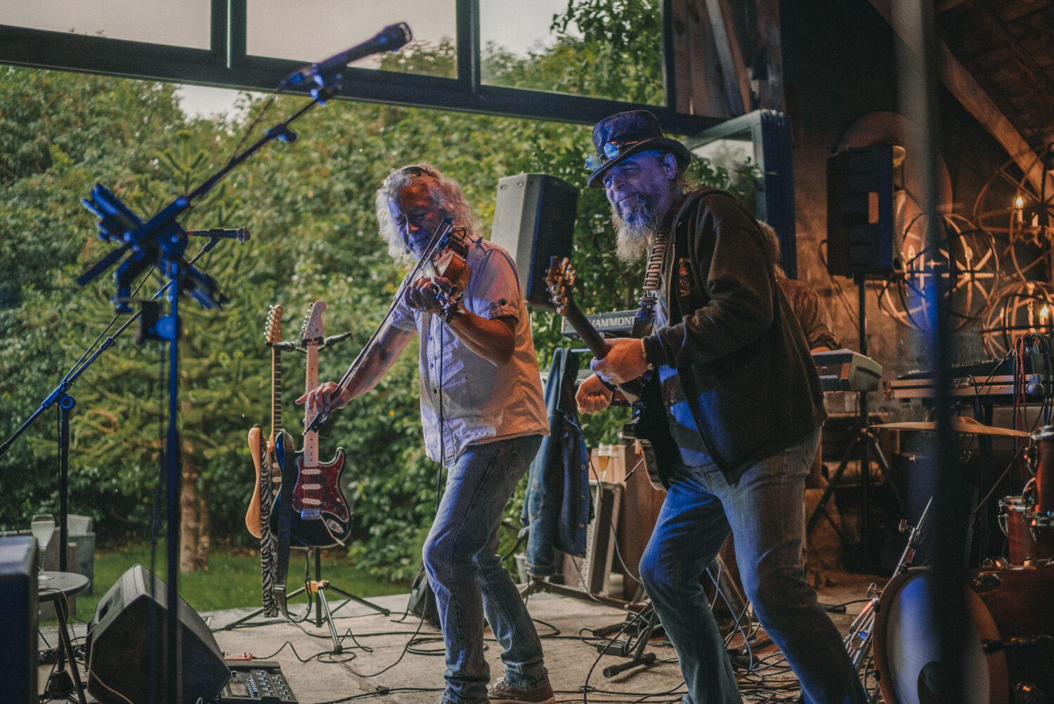 2021.07.24-Photo-de-mariage-d_Emeline-Gabriel-a-La-Ferme-Roudouic-a-Concarneau-par-Antoine-Borzeix-661