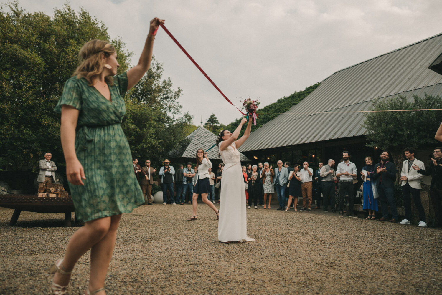 2021.07.24-Photo-de-mariage-d_Emeline-Gabriel-a-La-Ferme-Roudouic-a-Concarneau-par-Antoine-Borzeix-769