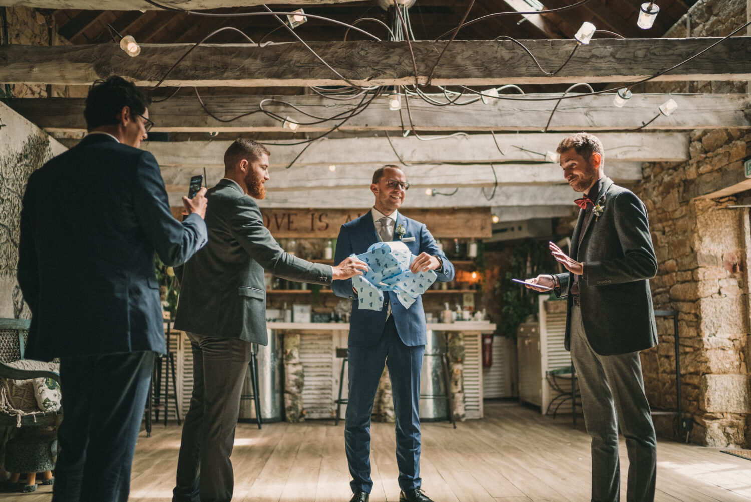 2021.08.07-Photo-de-mariage-de-Stephanie-Adrien-a-La-ferme-Roudouic-a-Concarneau-par-Antoine-Borzeix-67