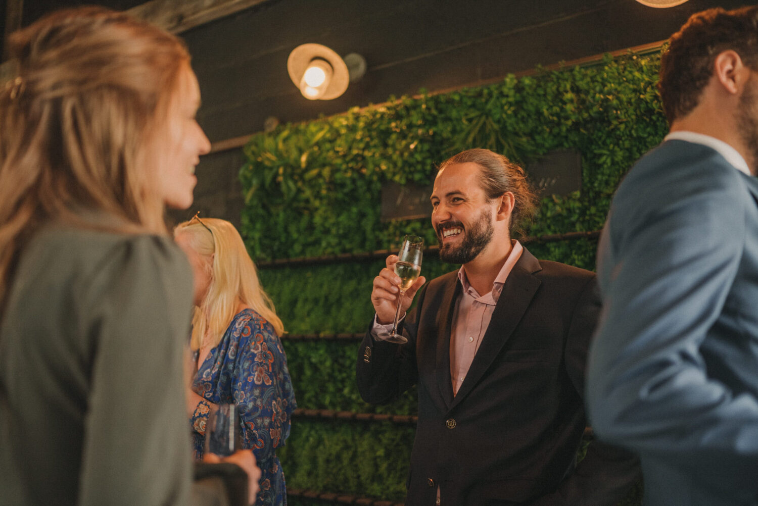 2021.08.07-Photo-de-mariage-de-Stephanie-Adrien-a-La-ferme-Roudouic-a-Concarneau-par-Antoine-Borzeix-708