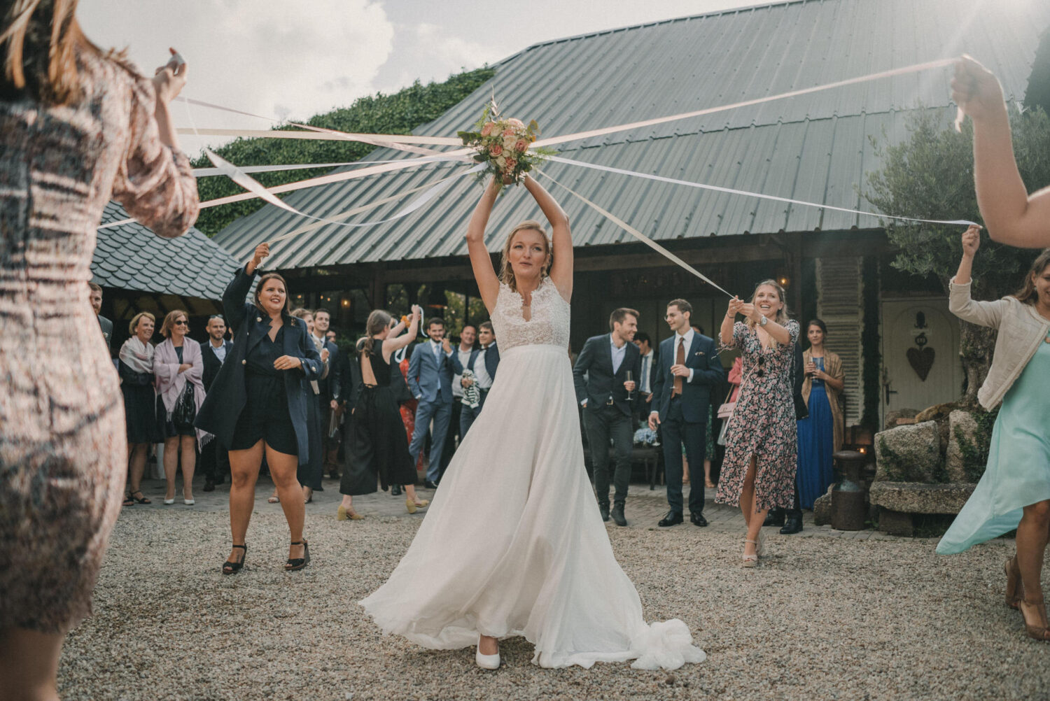 2021.08.07-Photo-de-mariage-de-Stephanie-Adrien-a-La-ferme-Roudouic-a-Concarneau-par-Antoine-Borzeix-774
