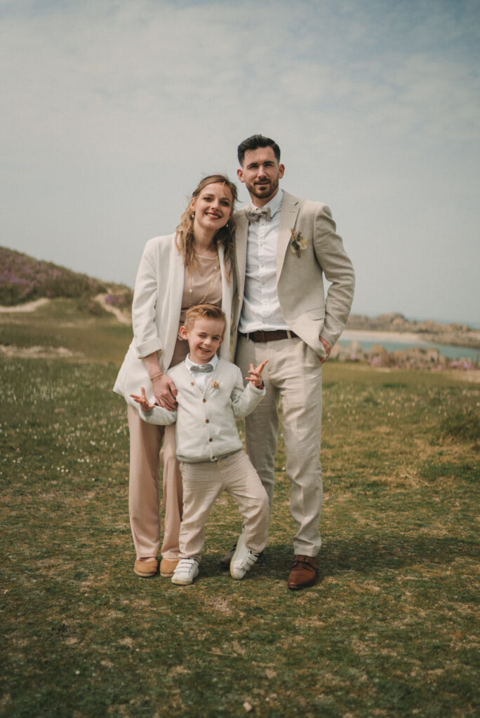 2022.04.22-Photo-de-mariage-de-Elodie-Mathieu-a-La-Cour-des-Grands-a-Gouesnou-par-Antoine-Borzeix-386-scaled