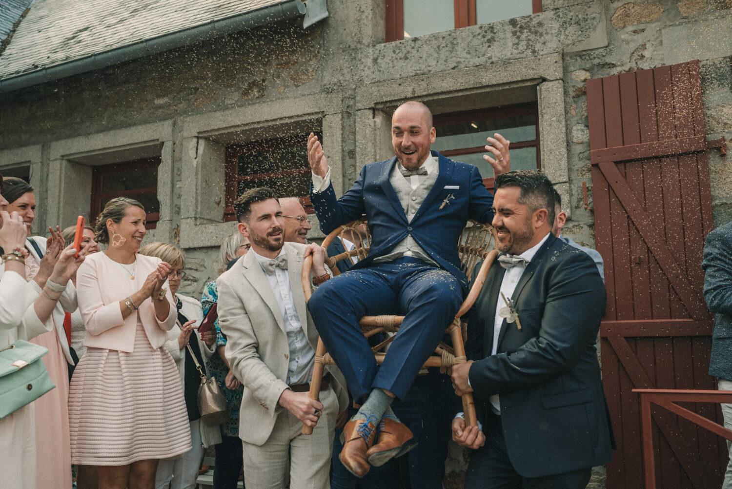 2022.04.22-Photo-de-mariage-de-Elodie-Mathieu-a-La-Cour-des-Grands-a-Gouesnou-par-Antoine-Borzeix-906