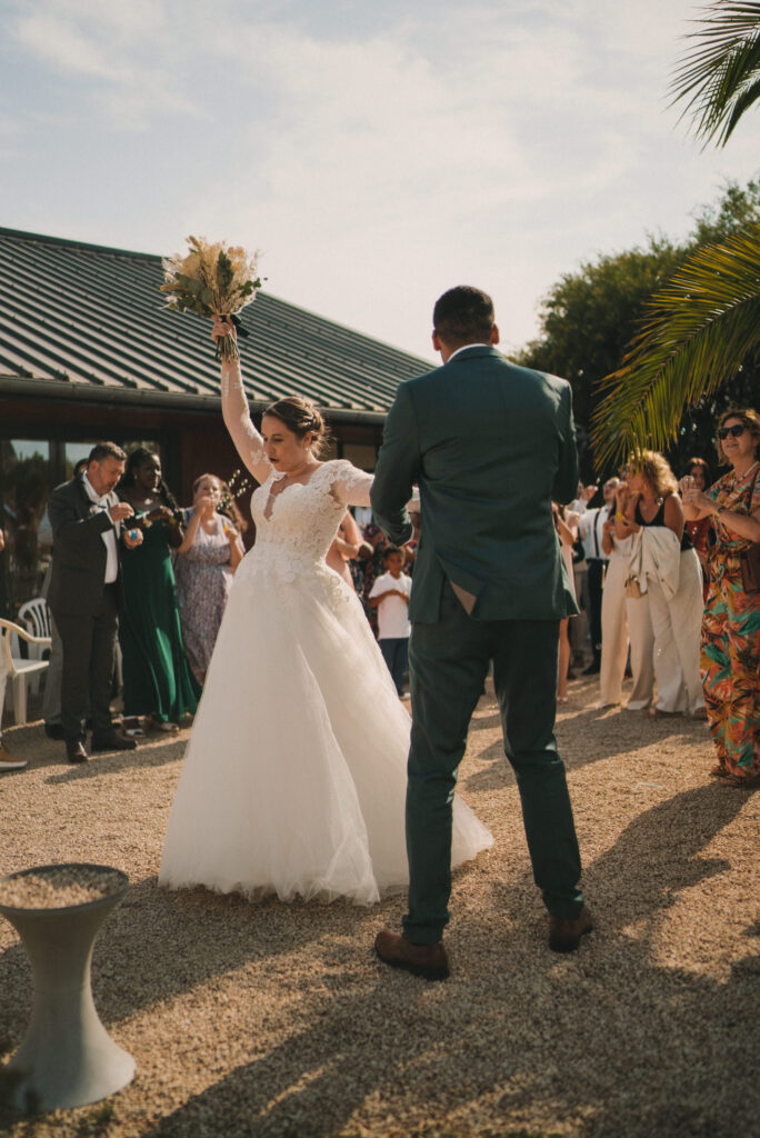 Photo-de-mariage-d_Anaelle-Benjamin-a-l_Eglise-Nouvel-Espoir-a-Brest-et-Domain-Ar-Bant-a-Henvic-par-Antoine-Borzeix-1099-scaled