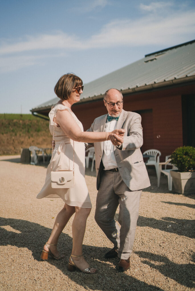 Photo-de-mariage-d_Anaelle-Benjamin-a-l_Eglise-Nouvel-Espoir-a-Brest-et-Domain-Ar-Bant-a-Henvic-par-Antoine-Borzeix-1111-scaled