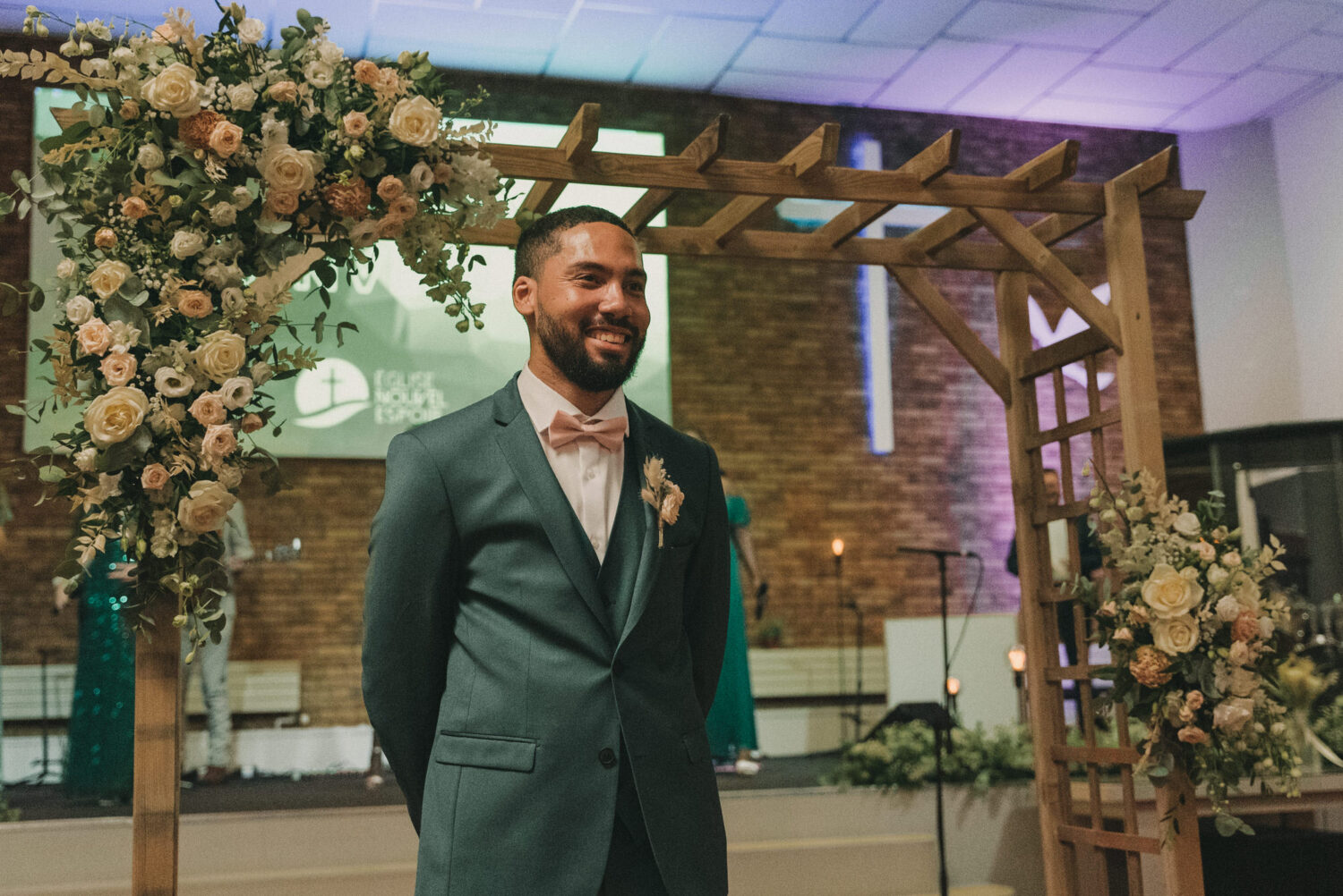 Photo-de-mariage-d_Anaelle-Benjamin-a-l_Eglise-Nouvel-Espoir-a-Brest-et-Domain-Ar-Bant-a-Henvic-par-Antoine-Borzeix-415