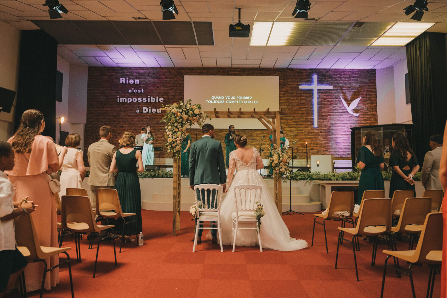 Photo-de-mariage-d_Anaelle-Benjamin-a-l_Eglise-Nouvel-Espoir-a-Brest-et-Domain-Ar-Bant-a-Henvic-par-Antoine-Borzeix-452