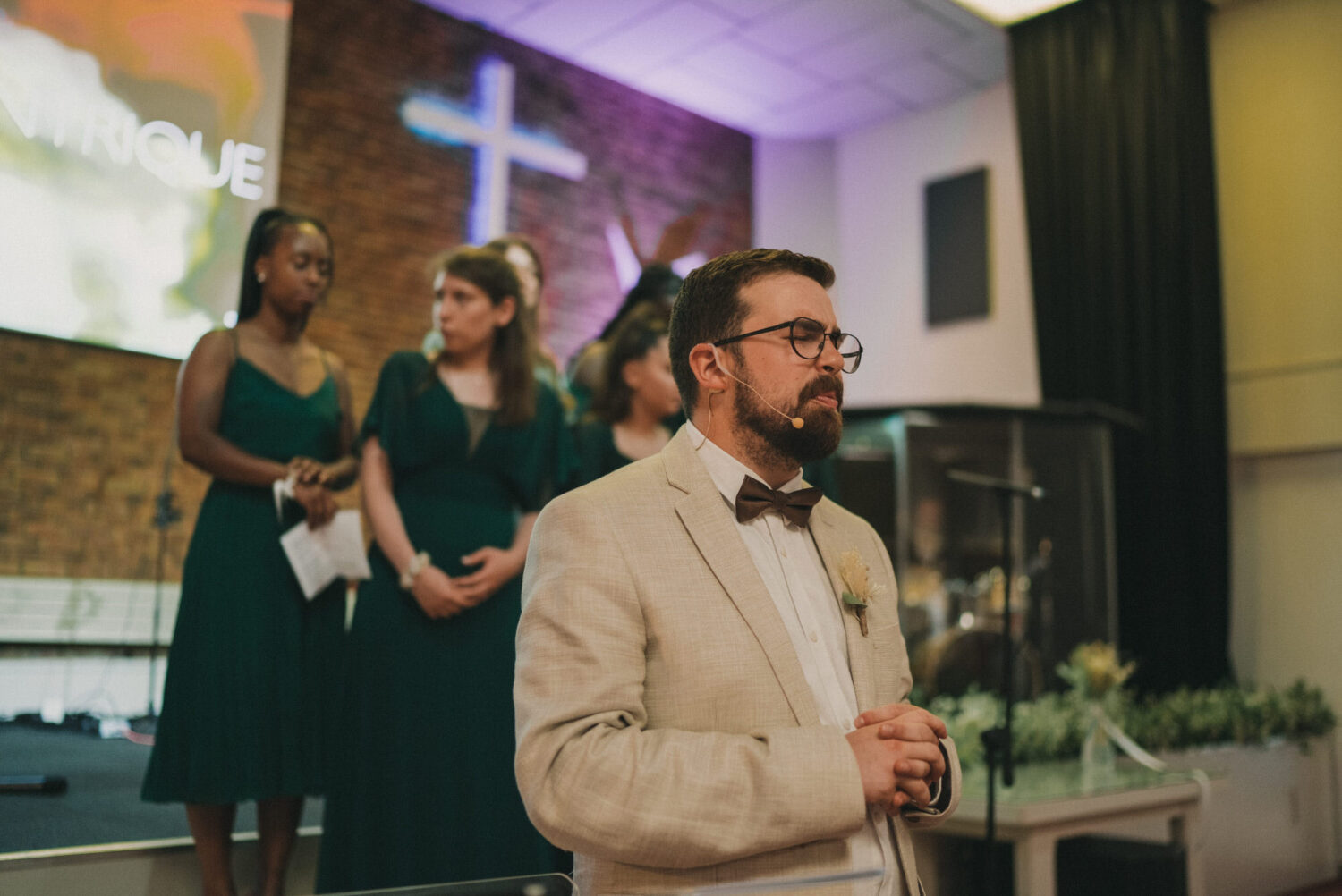 Photo-de-mariage-d_Anaelle-Benjamin-a-l_Eglise-Nouvel-Espoir-a-Brest-et-Domain-Ar-Bant-a-Henvic-par-Antoine-Borzeix-667