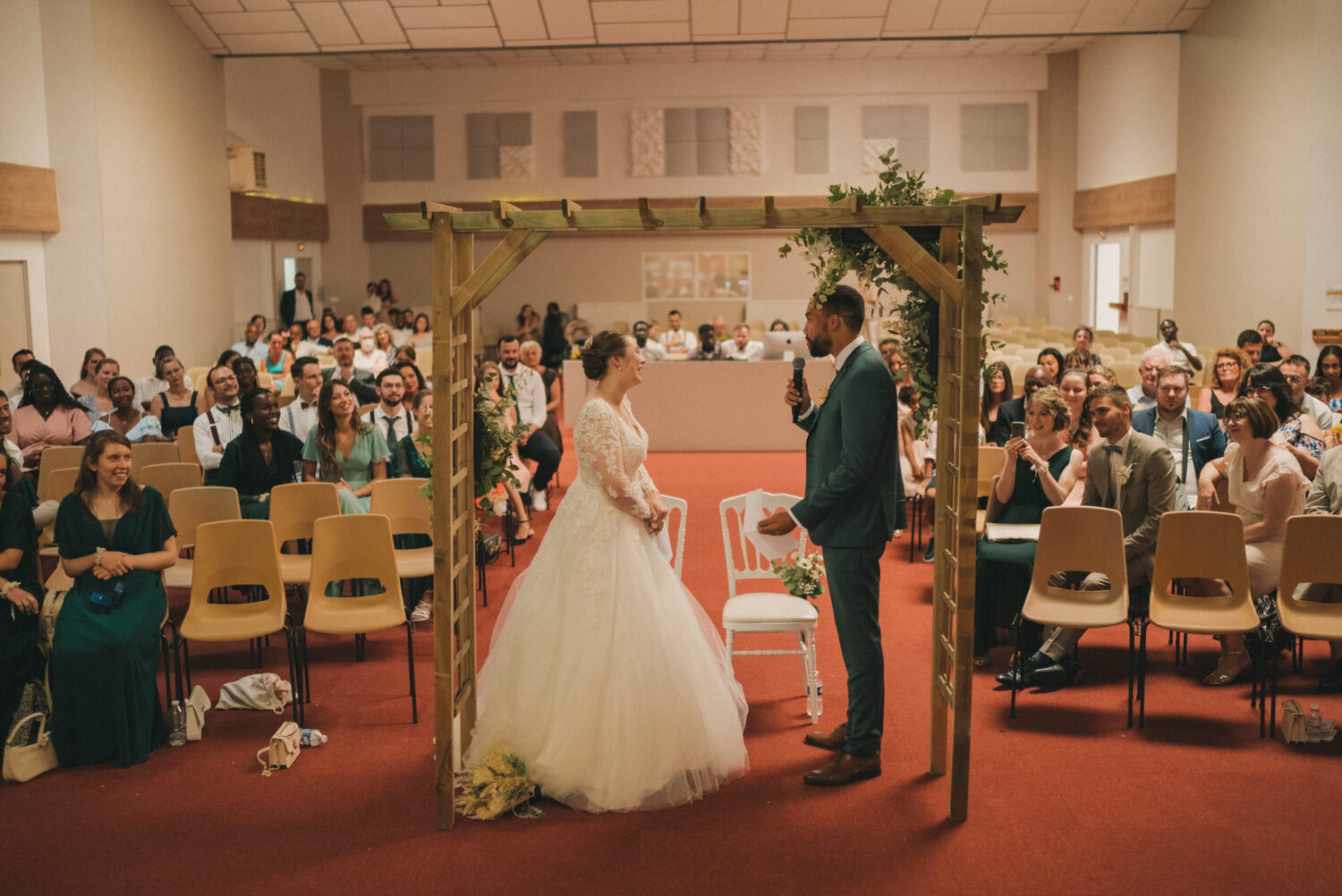 Photo-de-mariage-d_Anaelle-Benjamin-a-l_Eglise-Nouvel-Espoir-a-Brest-et-Domain-Ar-Bant-a-Henvic-par-Antoine-Borzeix-742