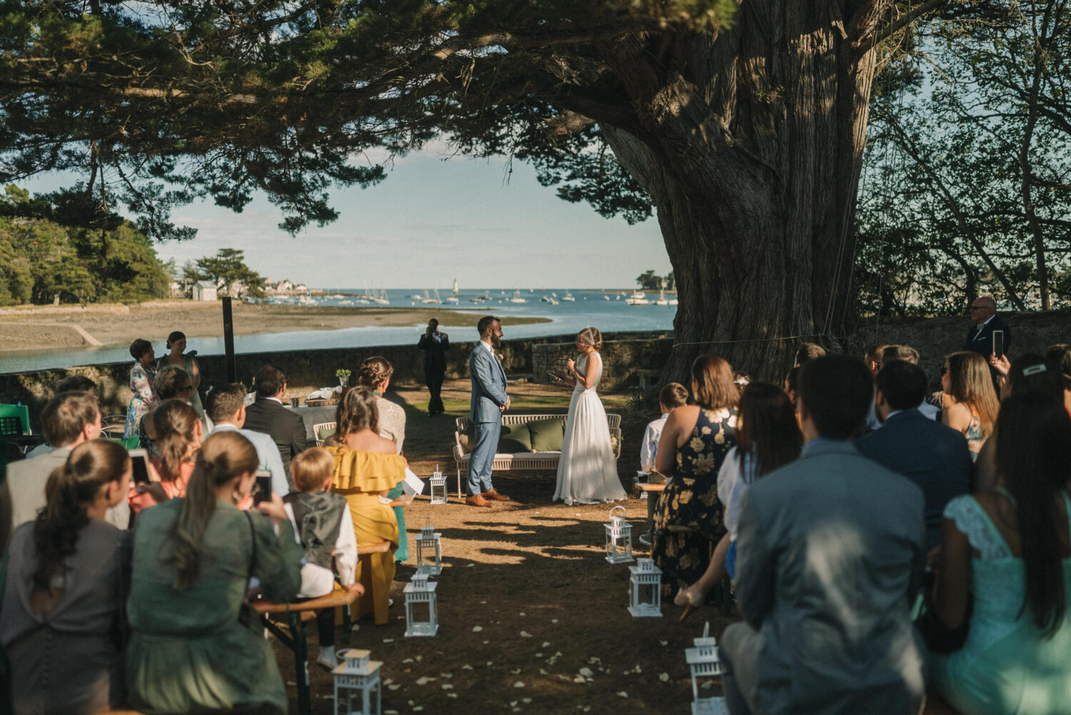Photo-de-mariage-dIsabella-Thibault-au-Domaine-de-Kerenez-a-Loctudy-par-Antoine-Borzeix-2022.09.17-1073