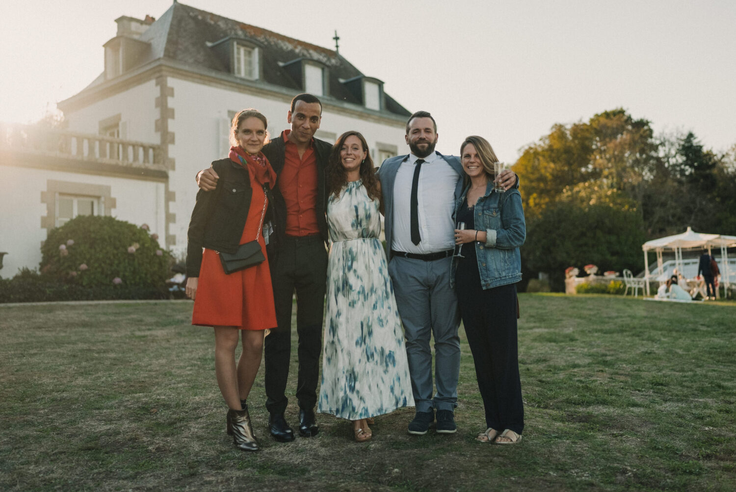 Photo-de-mariage-dIsabella-Thibault-au-Domaine-de-Kerenez-a-Loctudy-par-Antoine-Borzeix-2022.09.17-1442