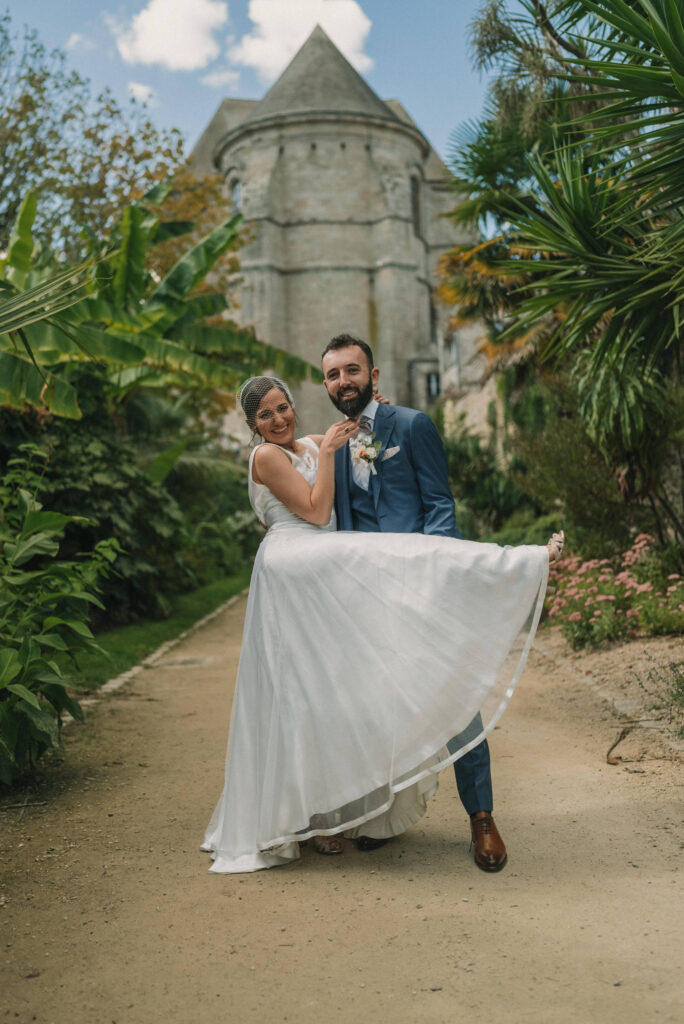 Photo-de-mariage-dIsabella-Thibault-au-Domaine-de-Kerenez-a-Loctudy-par-Antoine-Borzeix-2022.09.17-358-scaled