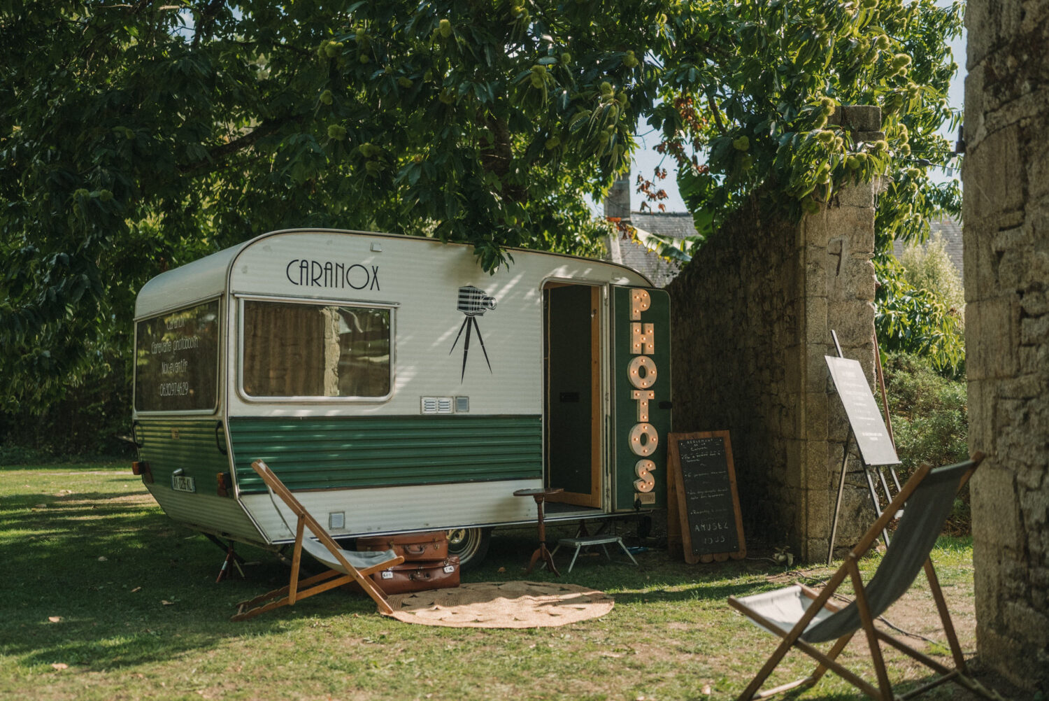 Photo-de-mariage-dIsabella-Thibault-au-Domaine-de-Kerenez-a-Loctudy-par-Antoine-Borzeix-2022.09.17-844