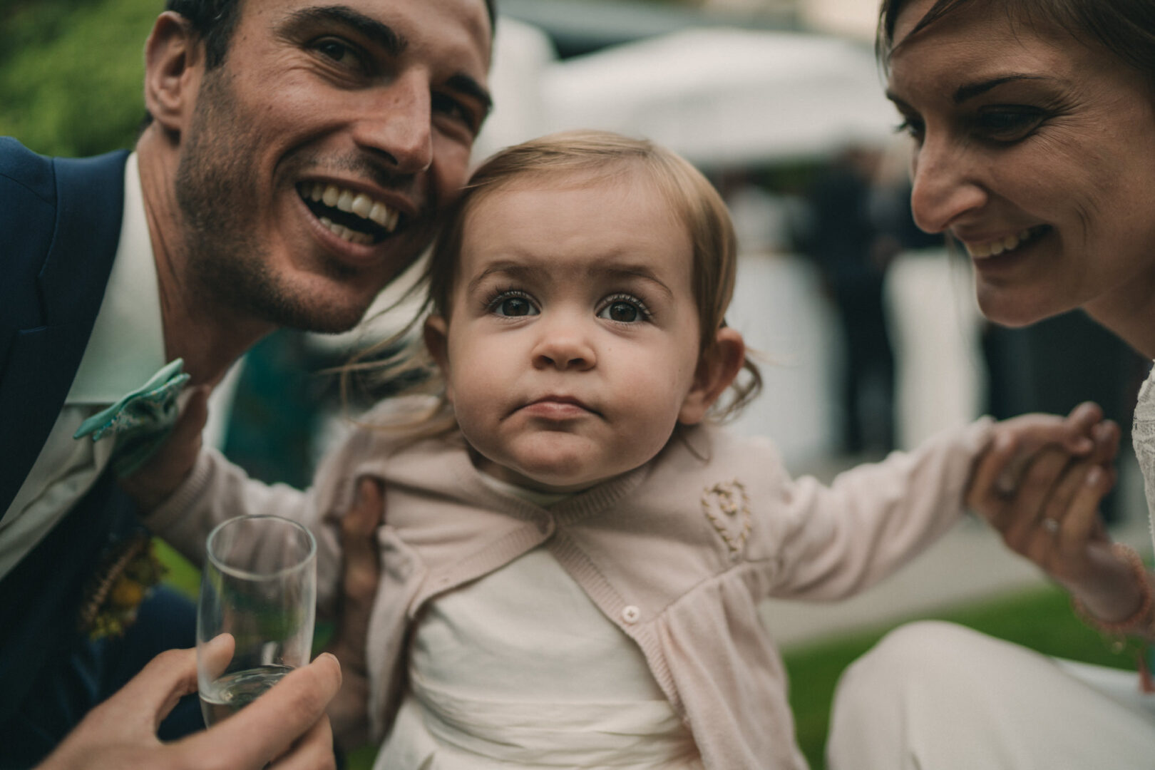 Photo-de-mariage-de-AM-a-la-Mairie-de-St-Pol-de-Leon-et-au-Manoir-de-Penfao-a-Saint-Thegonnec-par-Antoine-Borzeix-137