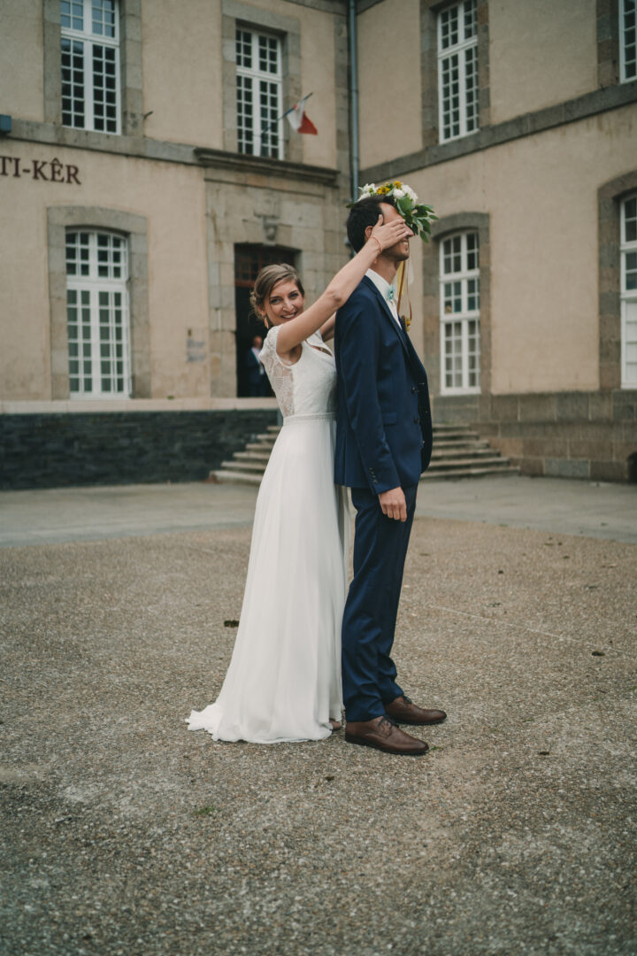 Photo-de-mariage-de-AM-a-la-Mairie-de-St-Pol-de-Leon-et-au-Manoir-de-Penfao-a-Saint-Thegonnec-par-Antoine-Borzeix-69