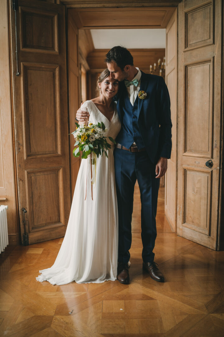 Photo-de-mariage-de-AM-a-la-Mairie-de-St-Pol-de-Leon-et-au-Manoir-de-Penfao-a-Saint-Thegonnec-par-Antoine-Borzeix-94