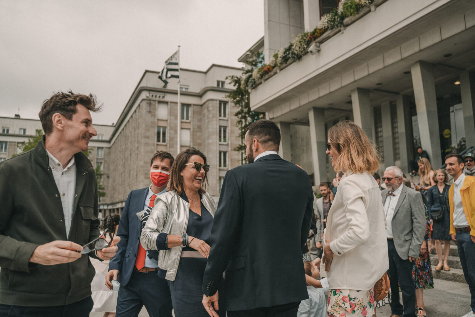 Photo de mariage de Jean-Marie & Guillaume à la mairie de Brest et à la Colonie de Trezien à Plouarzel en Bretagne par Antoine Borzeix-358