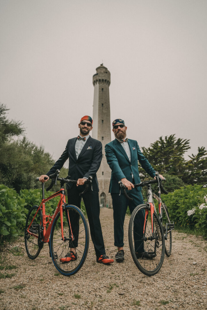 Photo de mariage de Jean-Marie & Guillaume à la mairie de Brest et à la Colonie de Trezien à Plouarzel en Bretagne par Antoine Borzeix-424