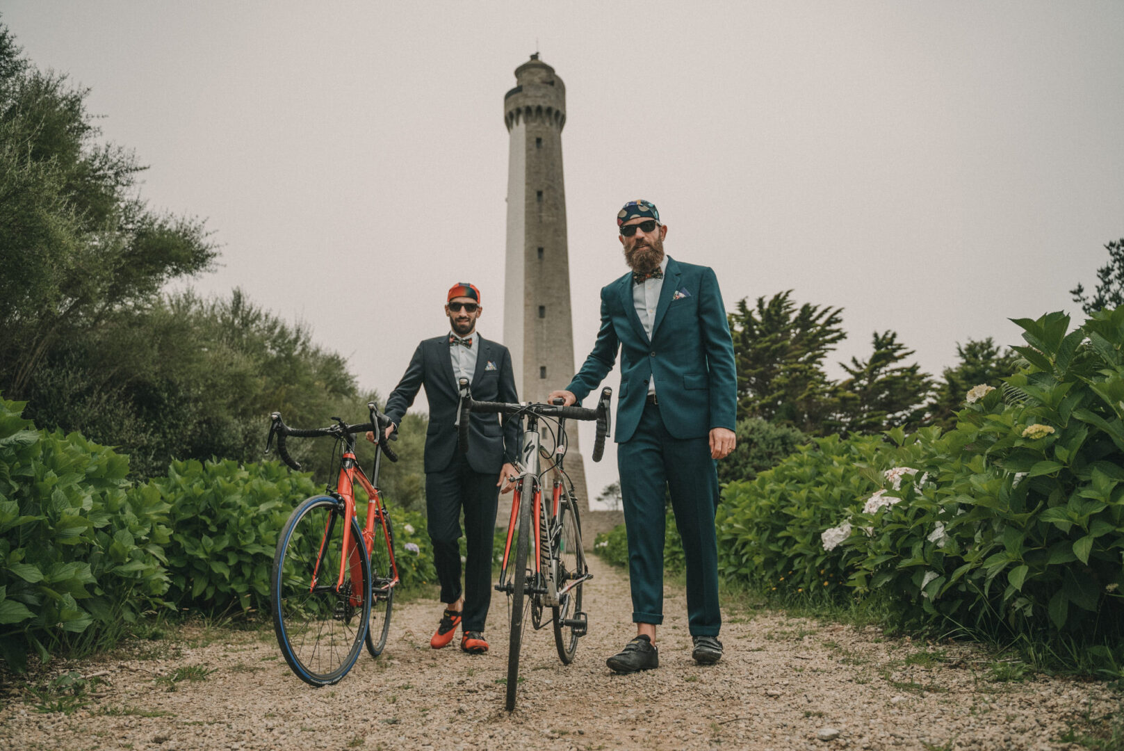 Photo de mariage de Jean-Marie & Guillaume à la mairie de Brest et à la Colonie de Trezien à Plouarzel en Bretagne par Antoine Borzeix-430