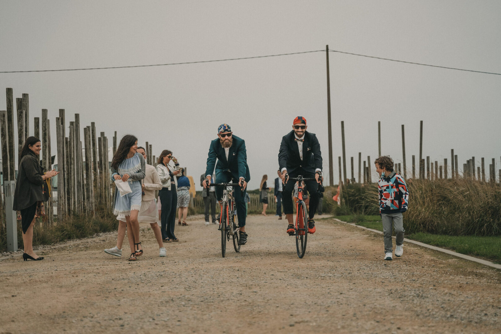 Photo de mariage de Jean-Marie & Guillaume à la mairie de Brest et à la Colonie de Trezien à Plouarzel en Bretagne par Antoine Borzeix-479