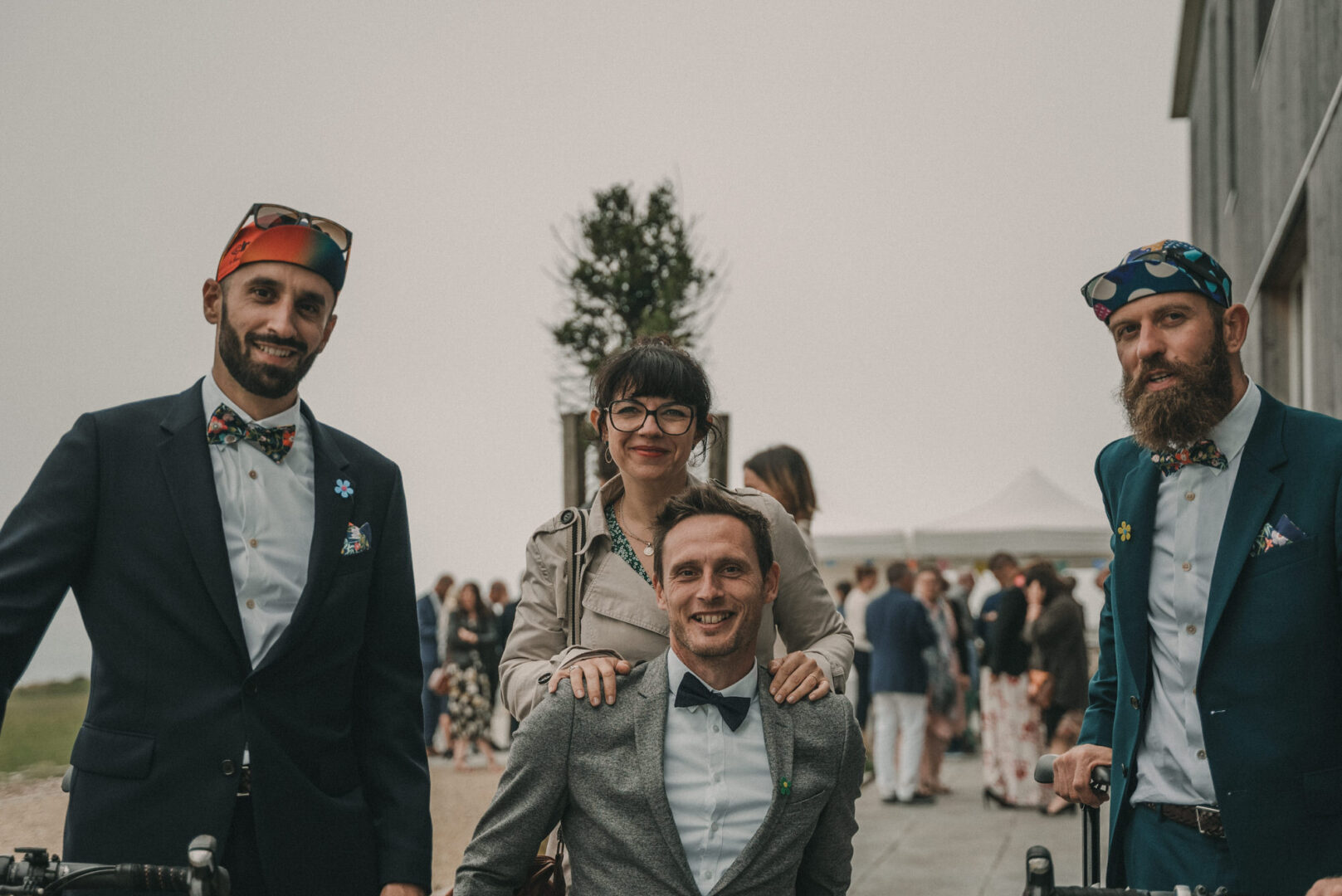 Photo de mariage de Jean-Marie & Guillaume à la mairie de Brest et à la Colonie de Trezien à Plouarzel en Bretagne par Antoine Borzeix-502