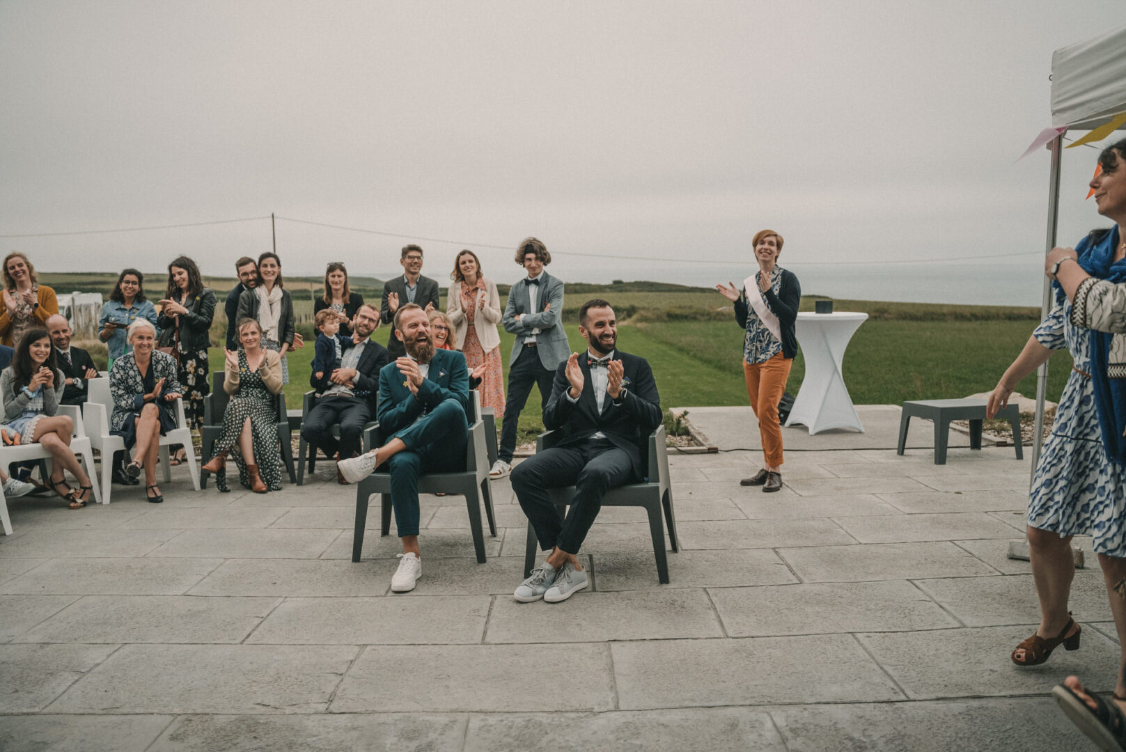 Photo de mariage de Jean-Marie & Guillaume à la mairie de Brest et à la Colonie de Trezien à Plouarzel en Bretagne par Antoine Borzeix-750