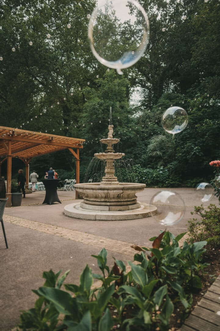 Photo de mariage de L&PA au Moulin de Traon Lez à Bohars par Antoine Borzeix 114