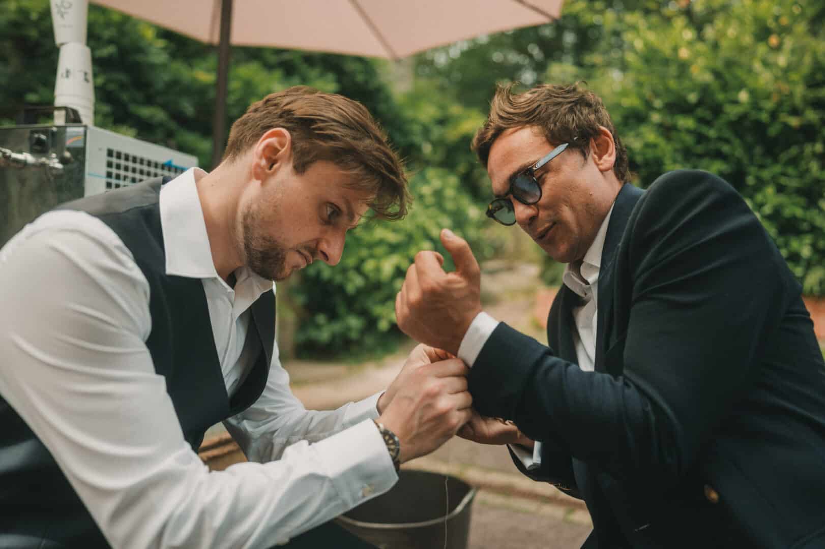 Photo de mariage de L&PA au Moulin de Traon Lez à Bohars par Antoine Borzeix 115