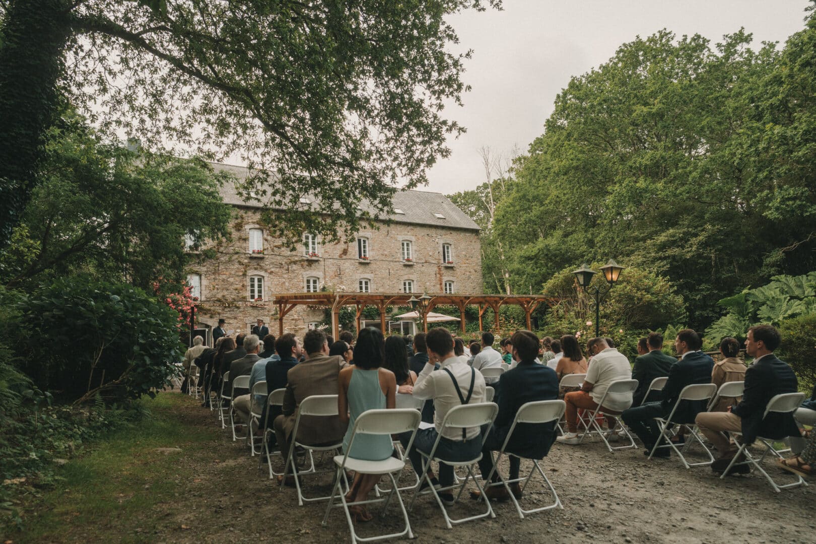 Photo de mariage de L&PA au Moulin de Traon Lez à Bohars par Antoine Borzeix 274