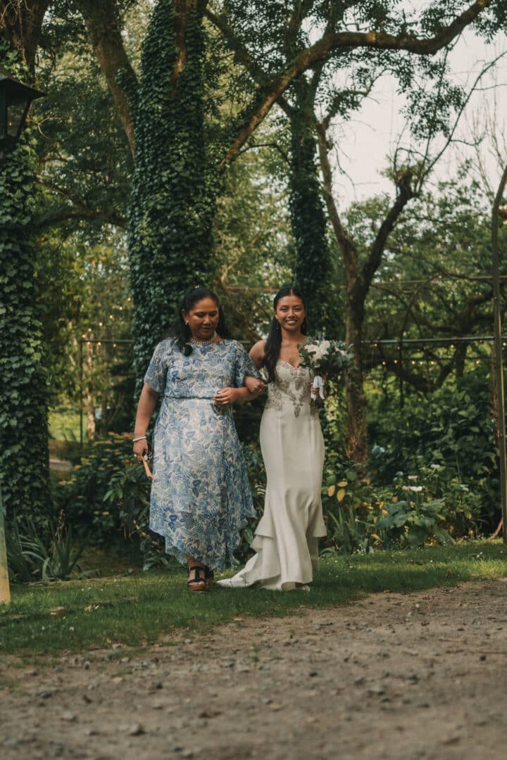 Photo de mariage de L&PA au Moulin de Traon Lez à Bohars par Antoine Borzeix 314