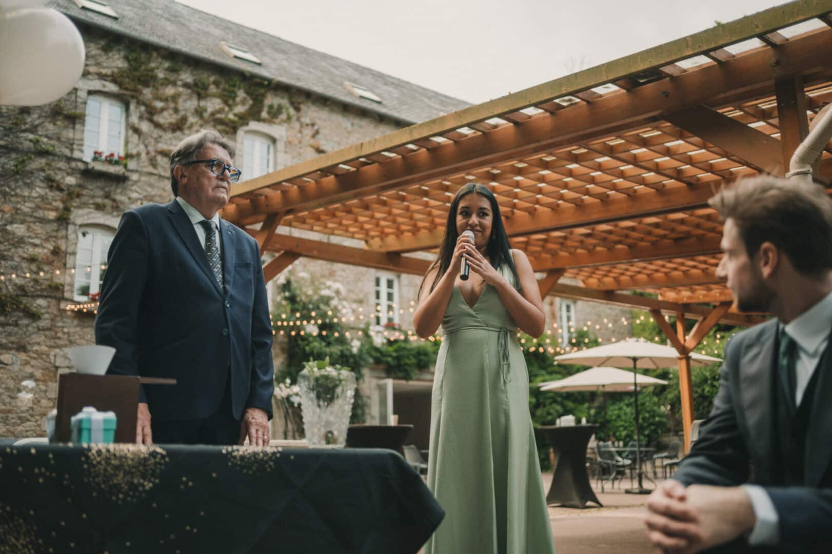 Photo de mariage de L&PA au Moulin de Traon Lez à Bohars par Antoine Borzeix 378