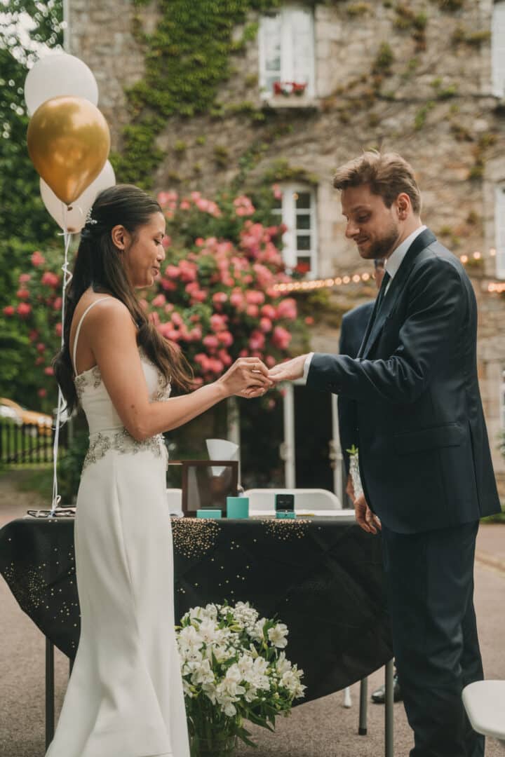Photo de mariage de L&PA au Moulin de Traon Lez à Bohars par Antoine Borzeix 404