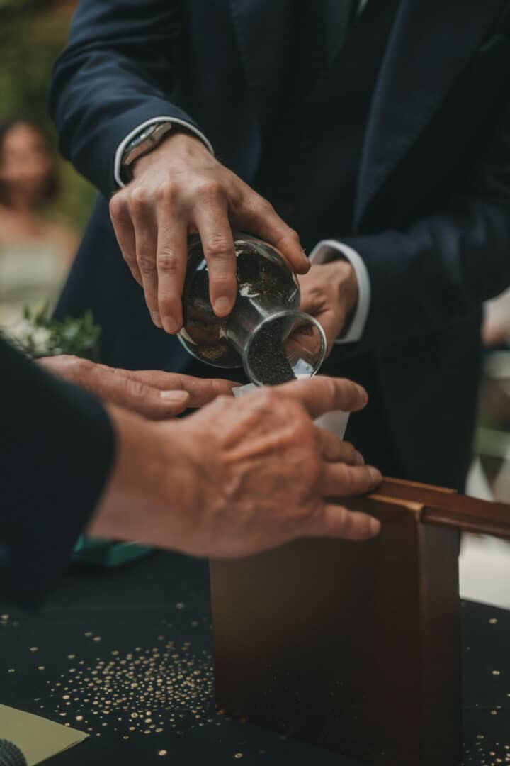 Photo de mariage de L&PA au Moulin de Traon Lez à Bohars par Antoine Borzeix 418