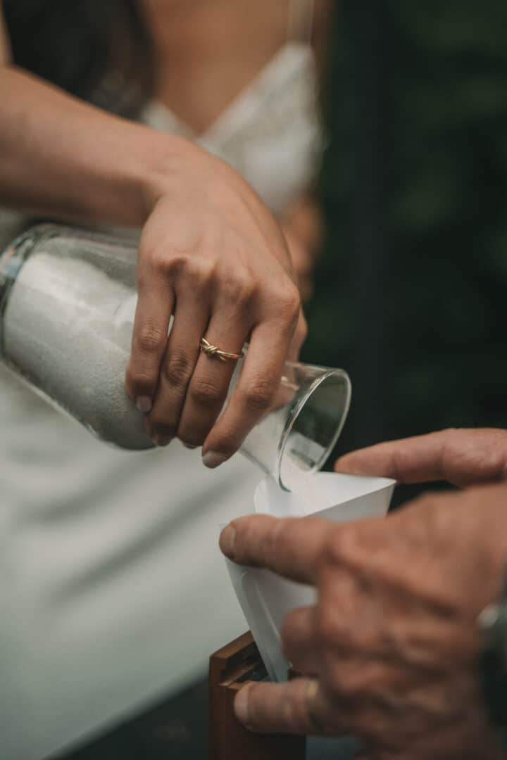 Photo de mariage de L&PA au Moulin de Traon Lez à Bohars par Antoine Borzeix 419