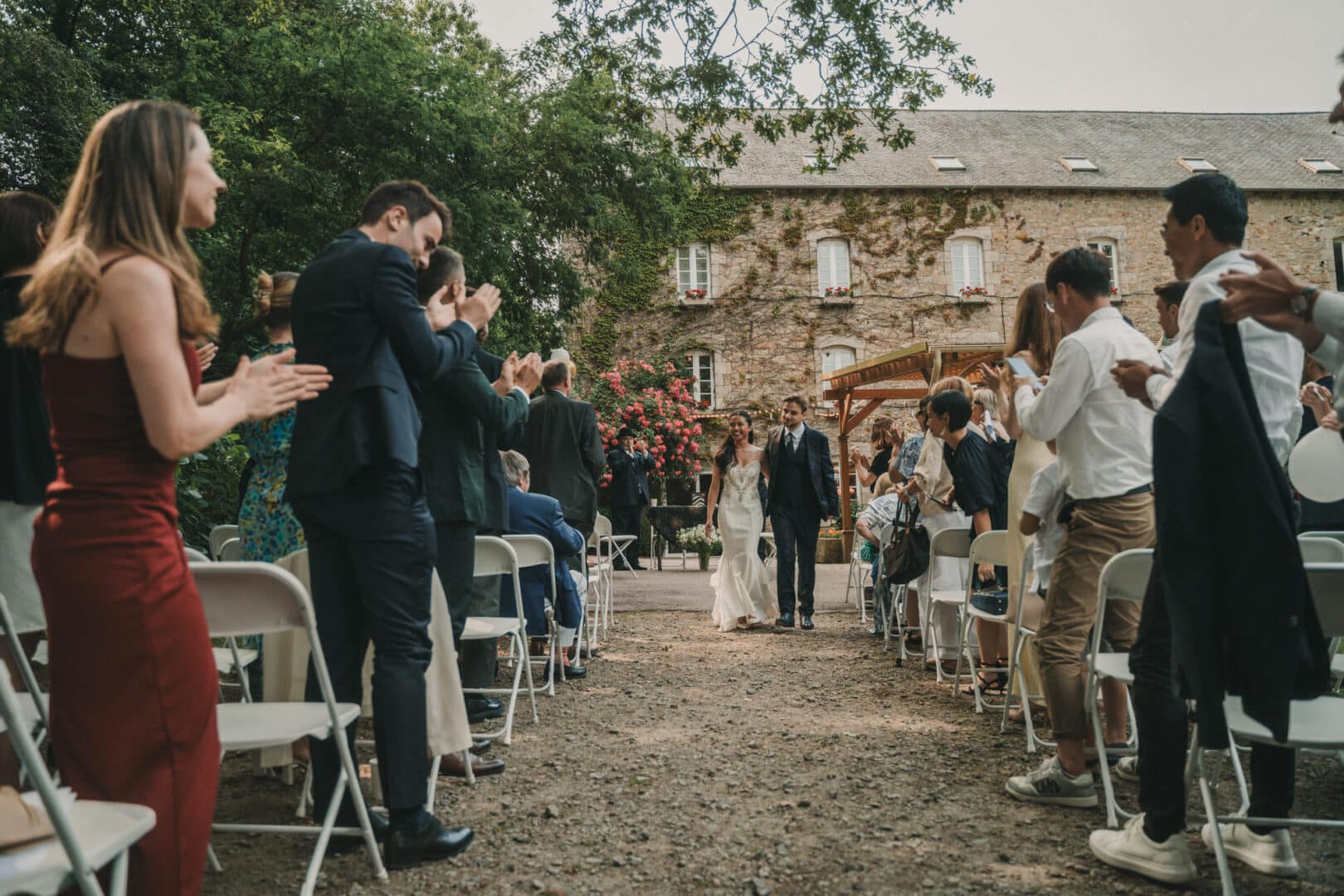 Photo de mariage de L&PA au Moulin de Traon Lez à Bohars par Antoine Borzeix 437