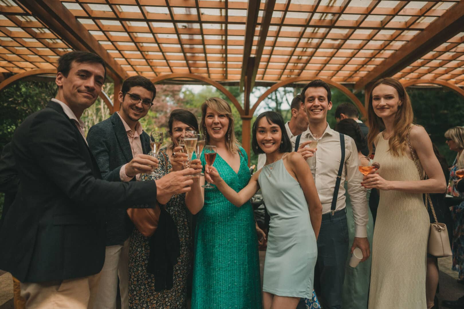 Photo de mariage de L&PA au Moulin de Traon Lez à Bohars par Antoine Borzeix 529