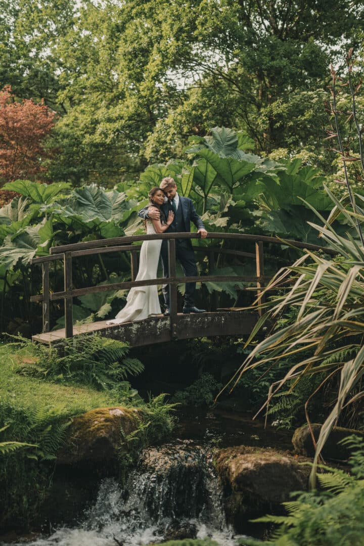 Photo de mariage de L&PA au Moulin de Traon Lez à Bohars par Antoine Borzeix 692