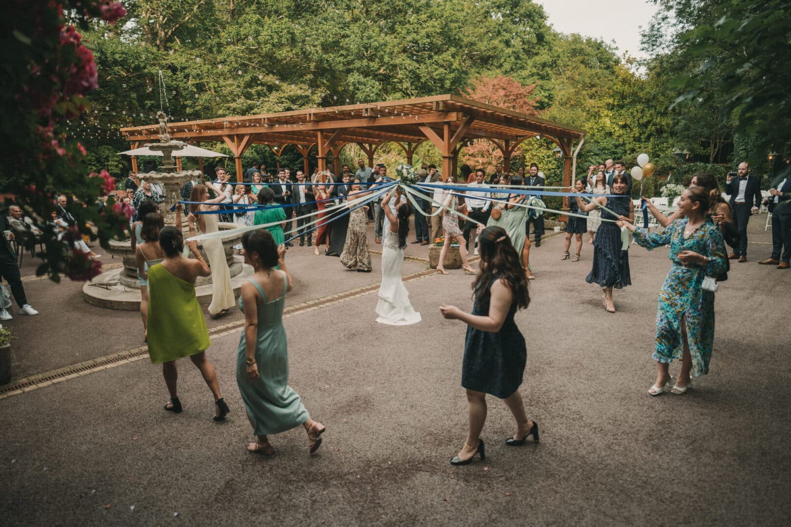 Photo de mariage de L&PA au Moulin de Traon Lez à Bohars par Antoine Borzeix 747