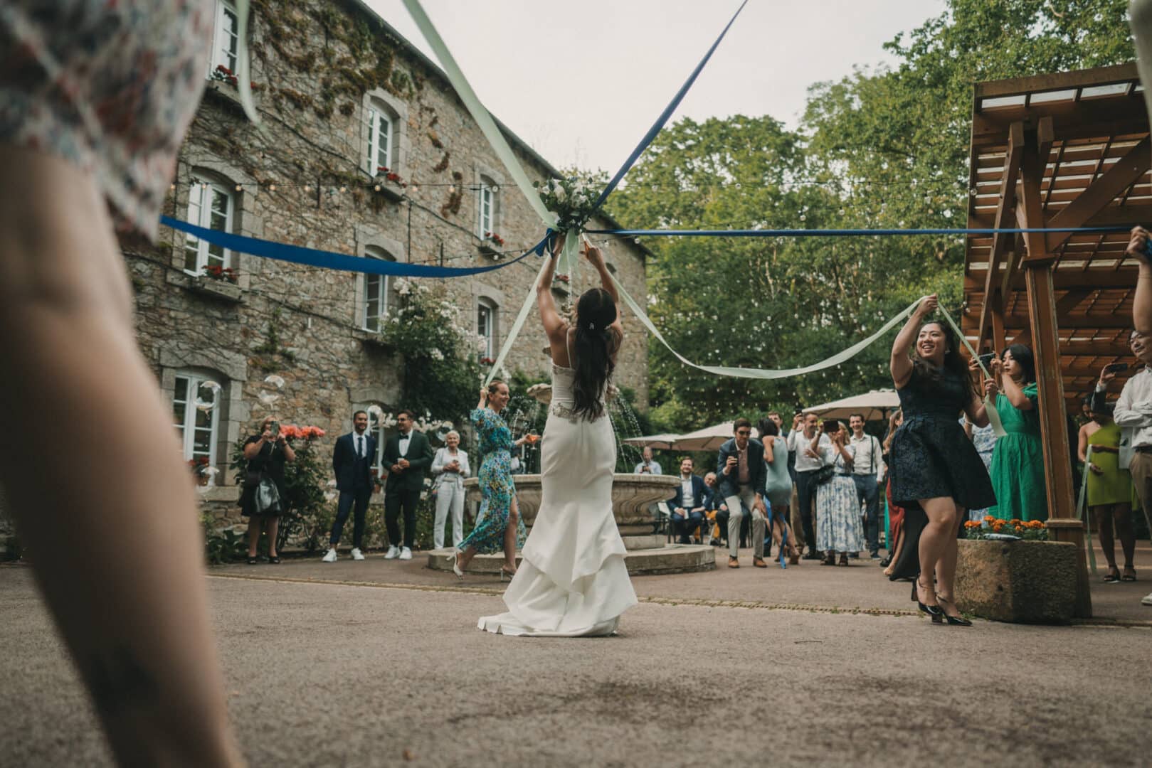Photo de mariage de L&PA au Moulin de Traon Lez à Bohars par Antoine Borzeix 779