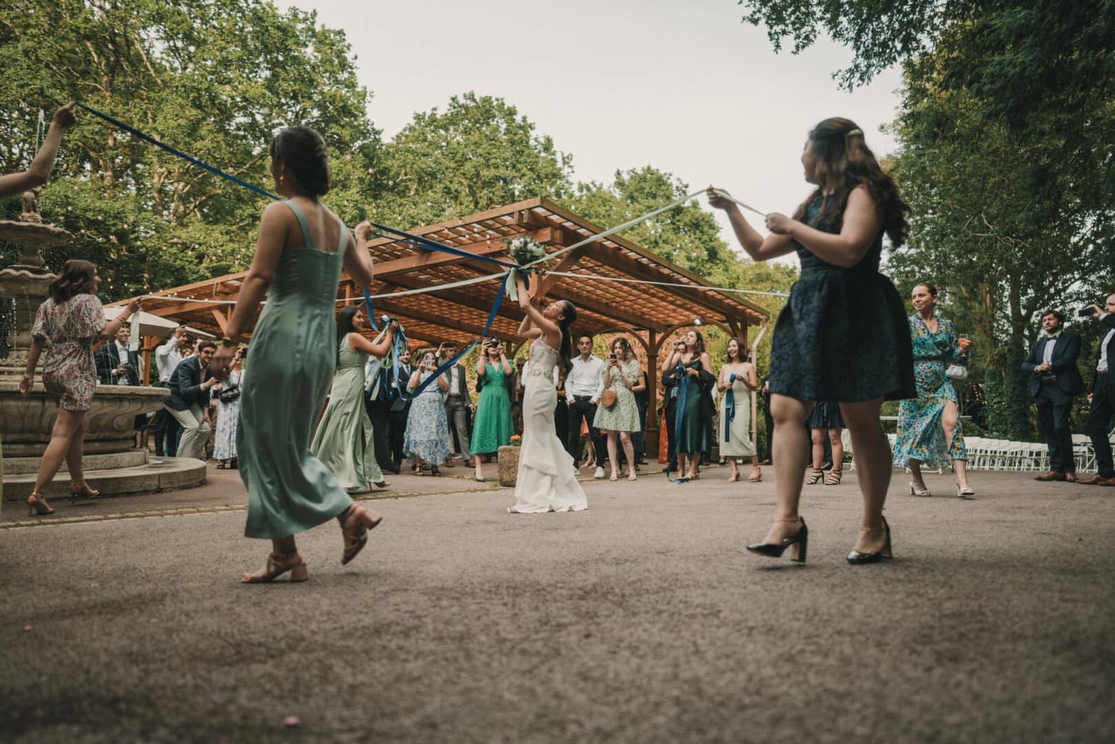 Photo de mariage de L&PA au Moulin de Traon Lez à Bohars par Antoine Borzeix 782