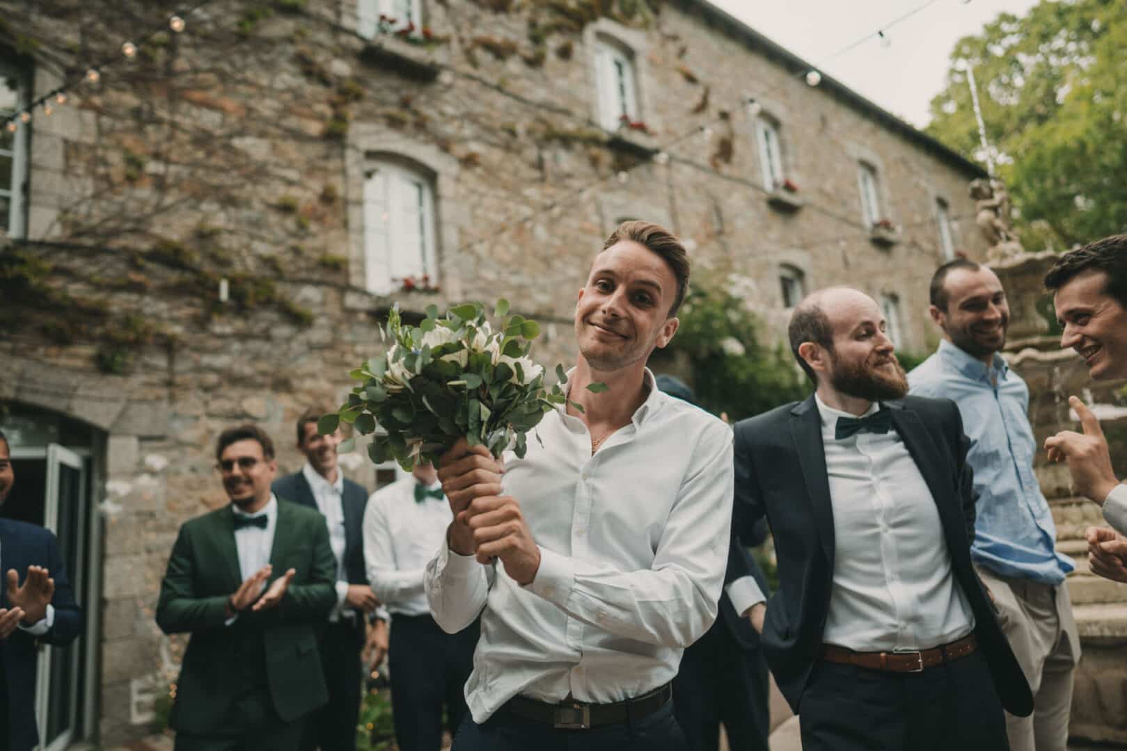 Photo de mariage de L&PA au Moulin de Traon Lez à Bohars par Antoine Borzeix 808