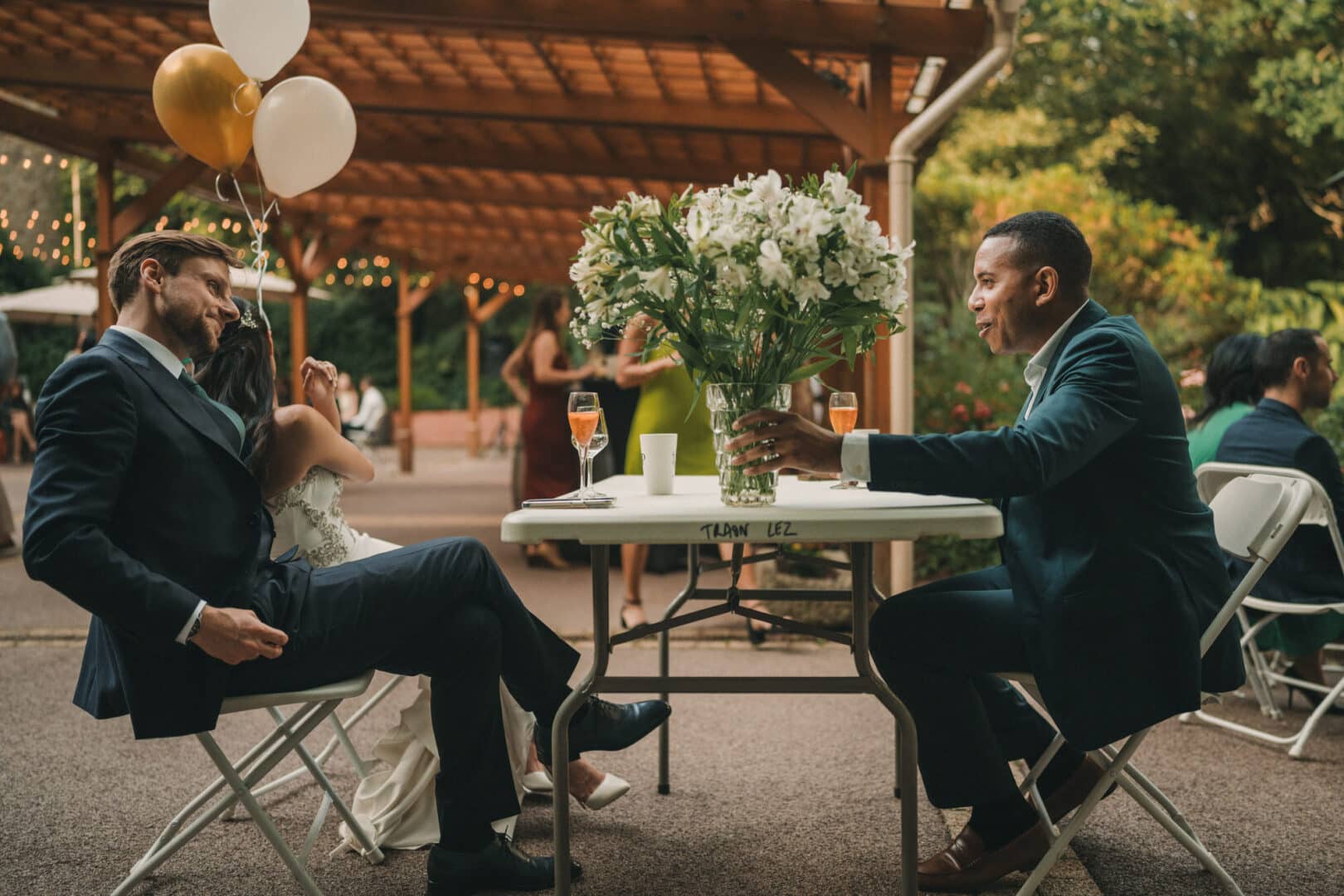 Photo de mariage de L&PA au Moulin de Traon Lez à Bohars par Antoine Borzeix 854