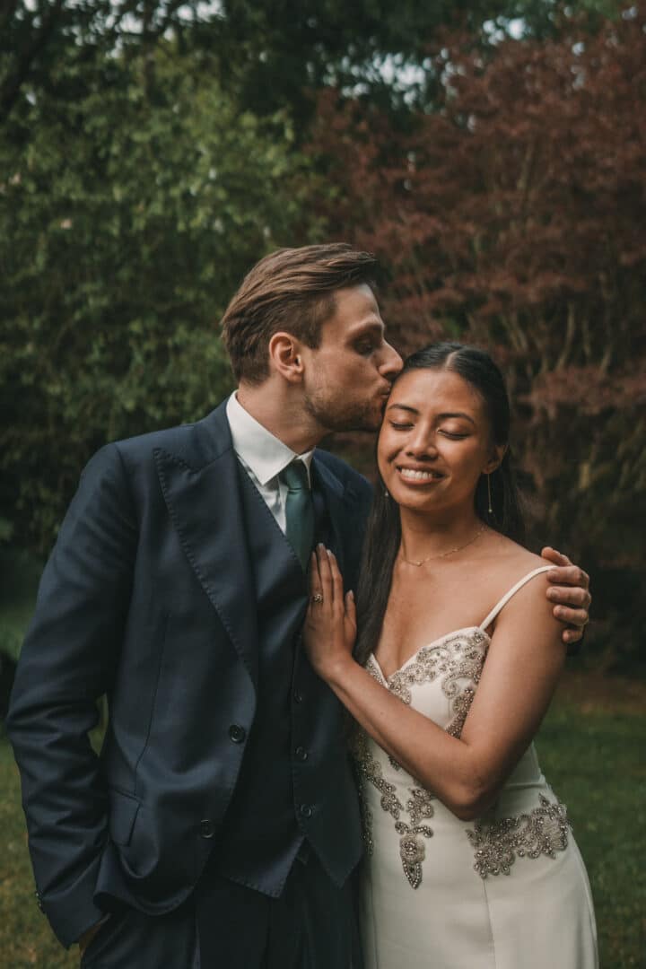 Photo de mariage de L&PA au Moulin de Traon Lez à Bohars par Antoine Borzeix 910