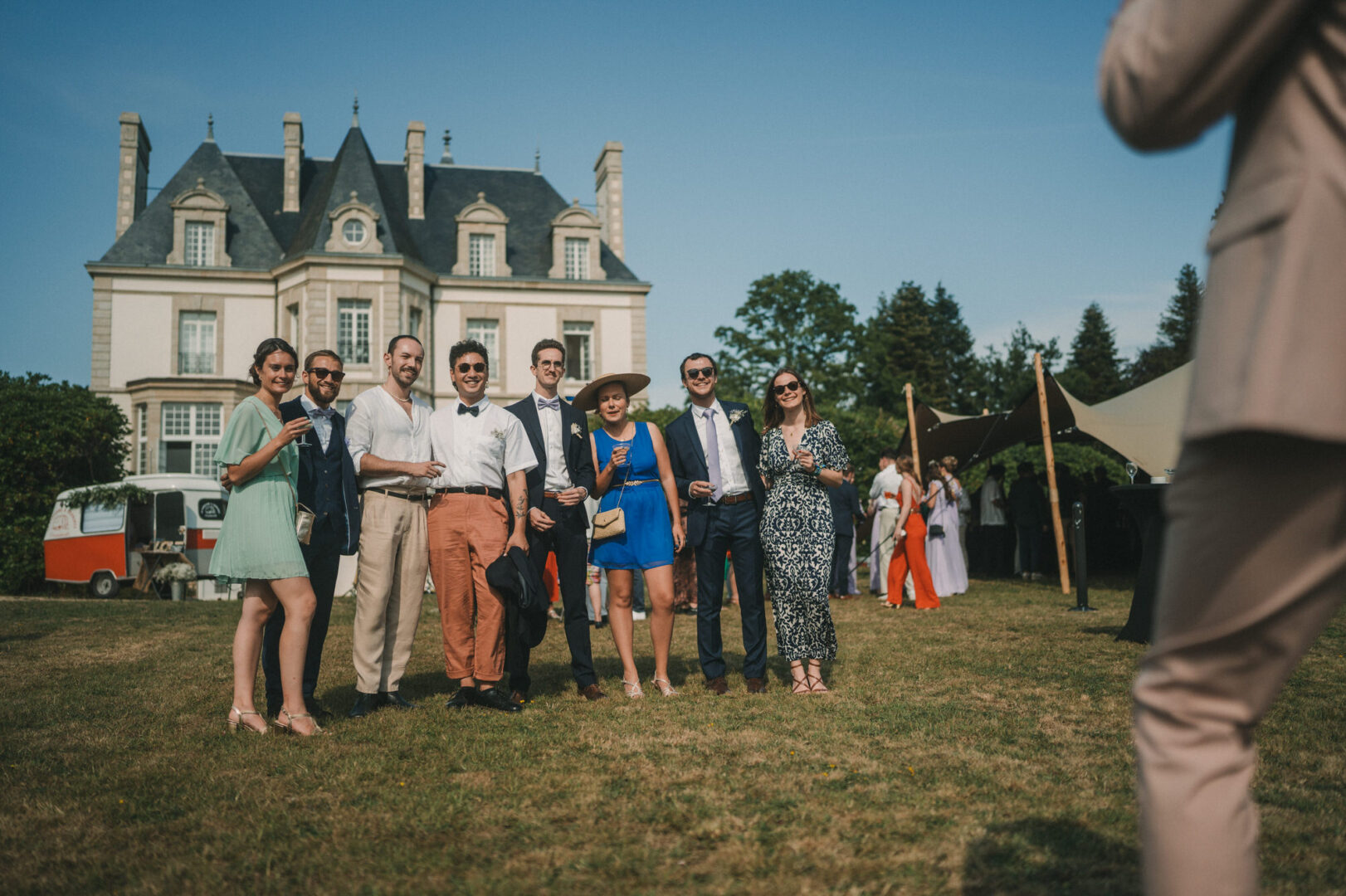 Photo de mariage de M&M au Château Les Garennes à Clohars-Fouesnant Bénodet par Antoine Borzeix 1156