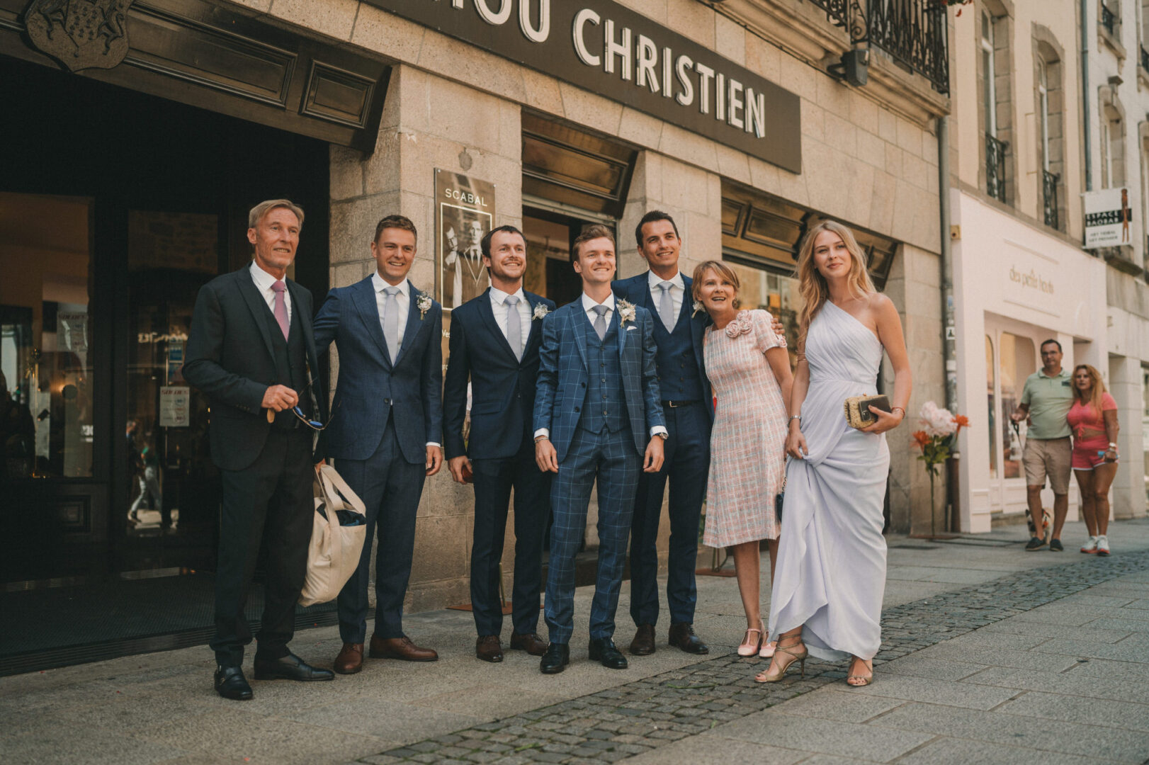 Photo de mariage de M&M au Château Les Garennes à Clohars-Fouesnant Bénodet par Antoine Borzeix 130