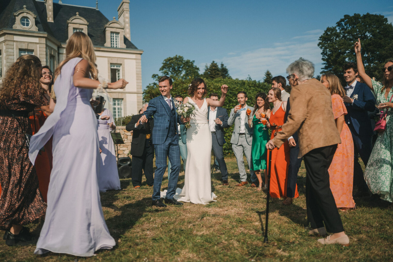 Photo de mariage de M&M au Château Les Garennes à Clohars-Fouesnant Bénodet par Antoine Borzeix 1332